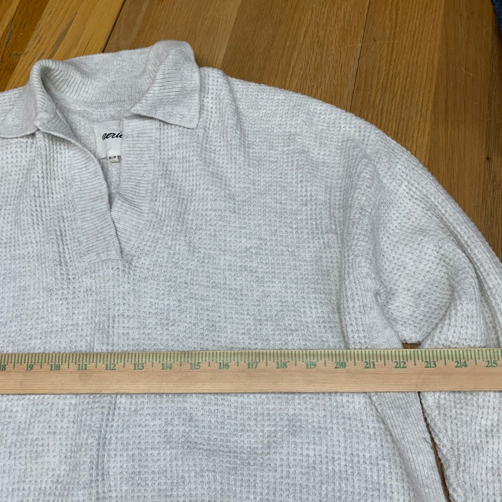 Aerie Women XS Waffle Knit Polo Sweater Grey V-Neck Long Sleeve‎ Oversized Top - Picture 2 of 6